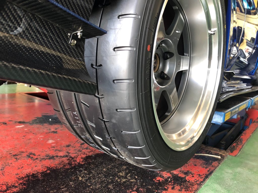 ヨコハマ A052 295/30R18 タイヤ交換！！ | 稲継エンジニアリング